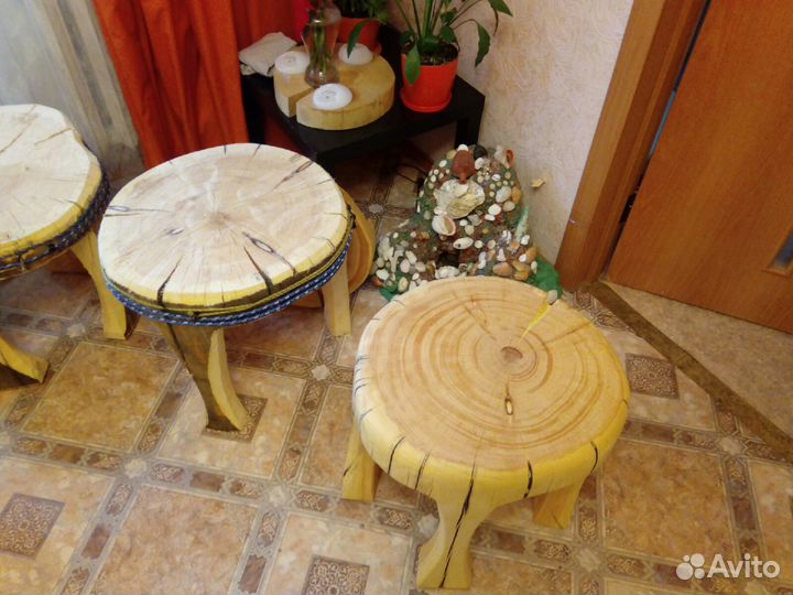 Табурет из массива кедра