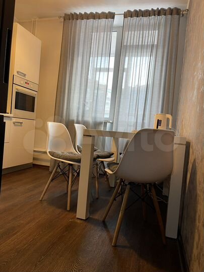 2-к. квартира, 56 м², 3/11 эт.