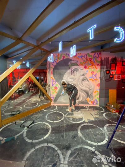 Роспись стен