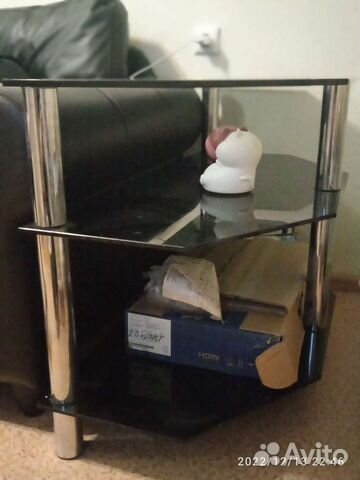 Стеклянная тумба