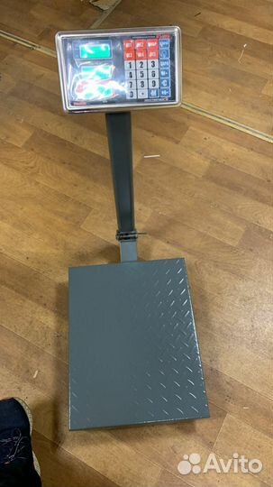 Весы напольные новые до 100кг