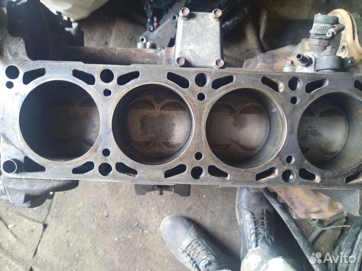 Блок цилиндров змз 406