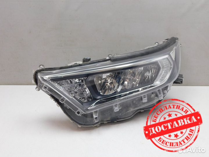 Фара левая Toyota RAV 4 8118542840