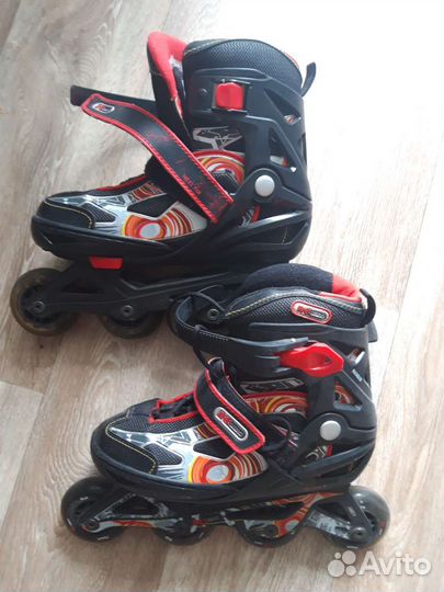 Роликовые коньки