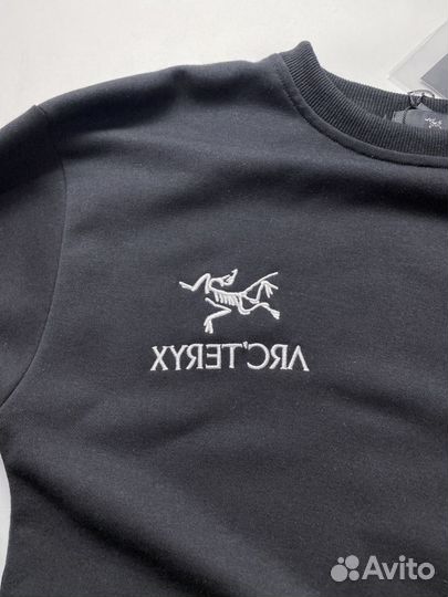 Свитшот Arcteryx