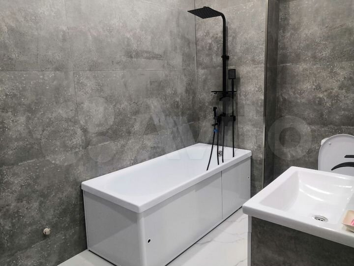 4-к. квартира, 160 м², 4/5 эт.