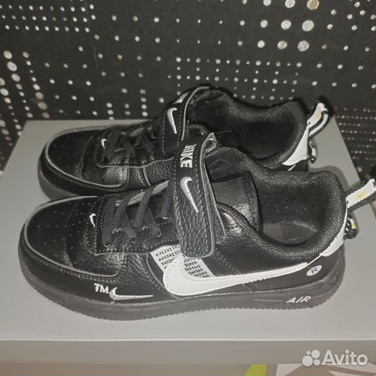 Кроссовки детские