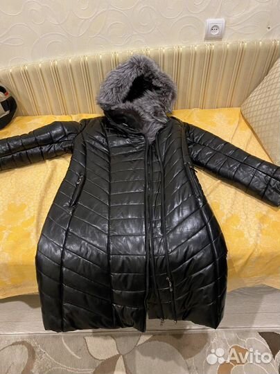 Пуховик женский