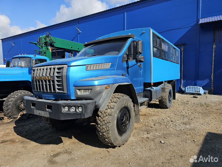 Вахтовый автобус Урал 3255-5013-71, 2017