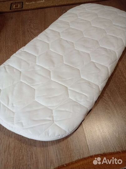 Матрас и наматрасник в коляску Nuovita