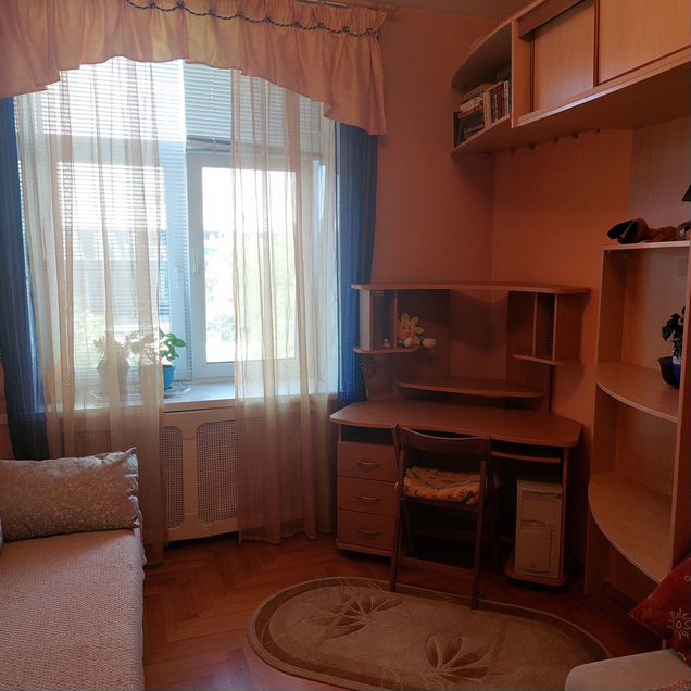 Комната 17 м² в 2-к., 4/8 эт.