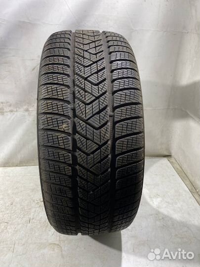 Pirelli Scorpion Winter 255/40 R21 102V