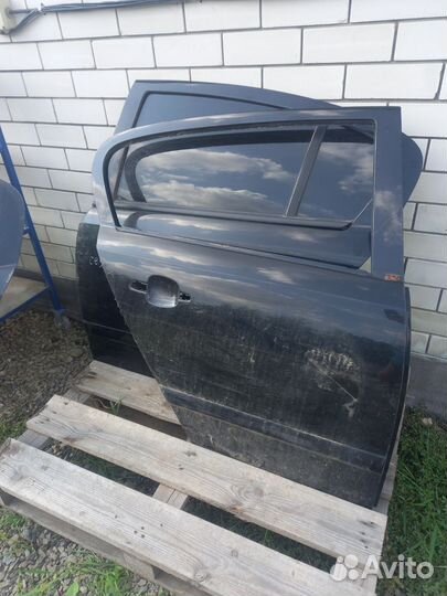 Задняя дверь opel astra h