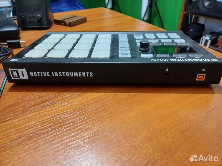 Native Instruments Maschine Mikro MK2 black