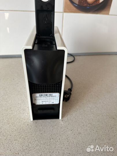 Кофеварка капсульная nespresso