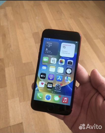 iPhone 8, 64 ГБ