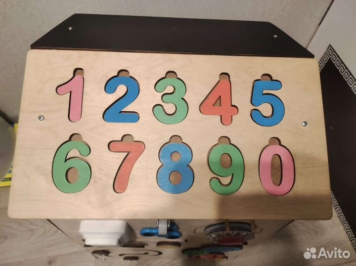 Бизиборд, бизидом