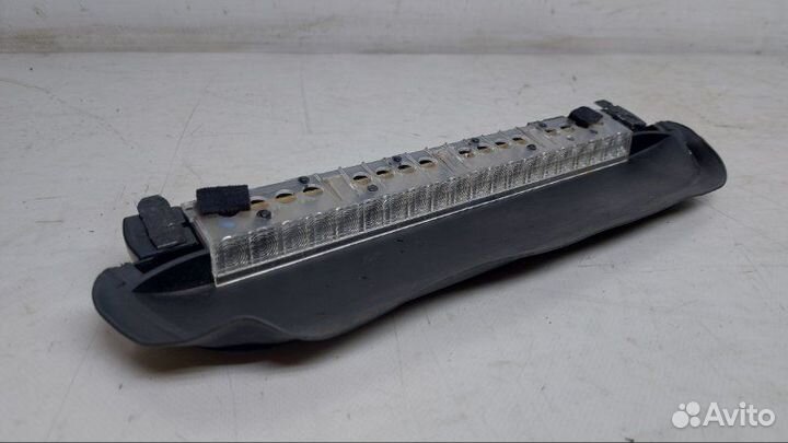 Стоп-сигнал Volkswagen Jetta 6 2.0 TDI 2015