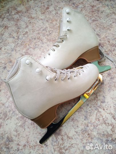 Коньки фигурные edea 250