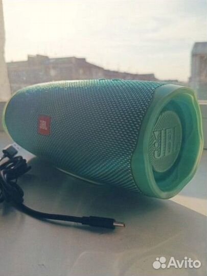 Колонка jbl Charge 4