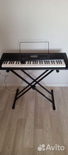 Цифровое пианино/синтезатор casio