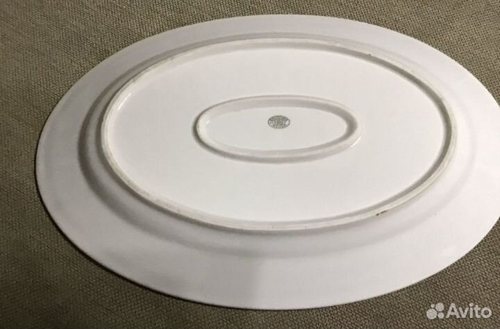 Блюдо овальное фарфор