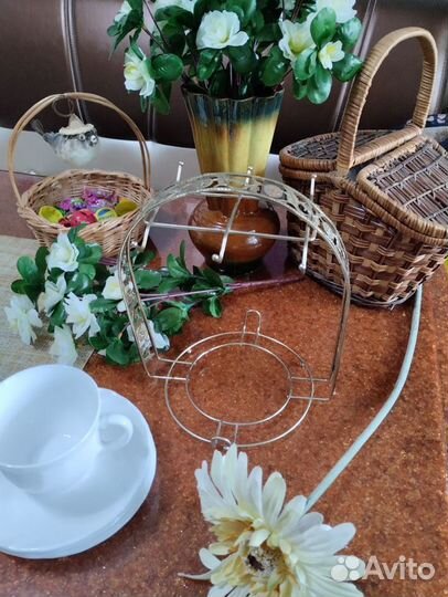 Подставка под чайные или кофейные наборы, золотист