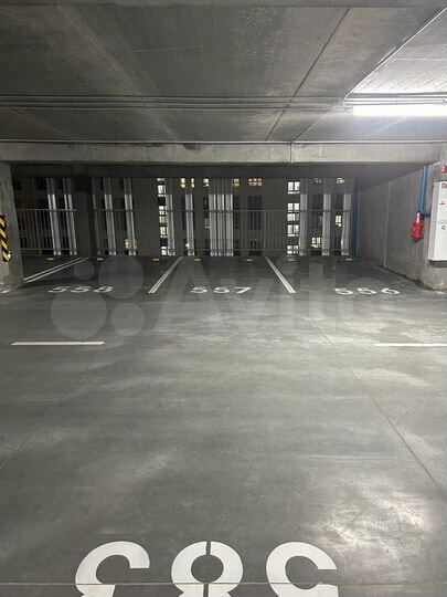 Машиноместо, 14 м²