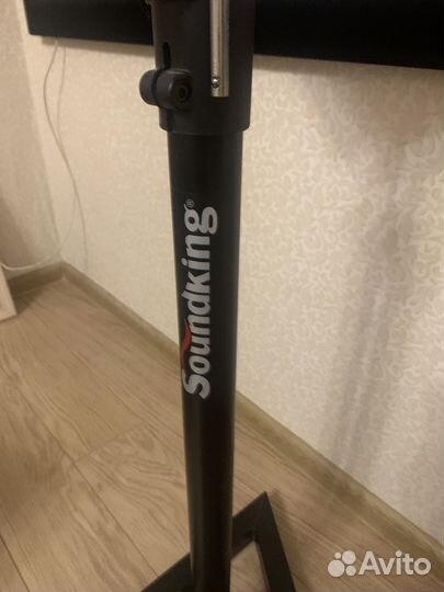 Стойки для студийных мониторов SoundKing