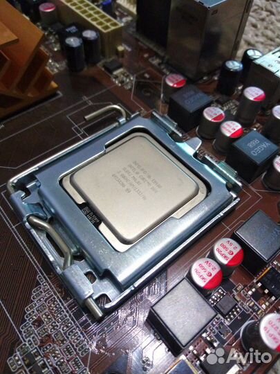 Процессор Core 2 Duo E8400