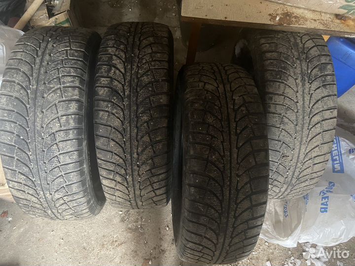 Camso Xtra Wall 235/60 R18