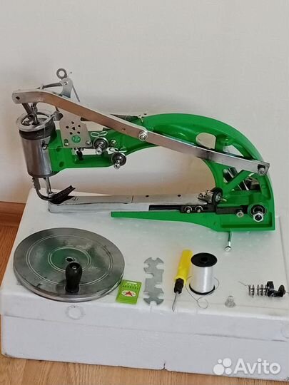 Швейная машина 