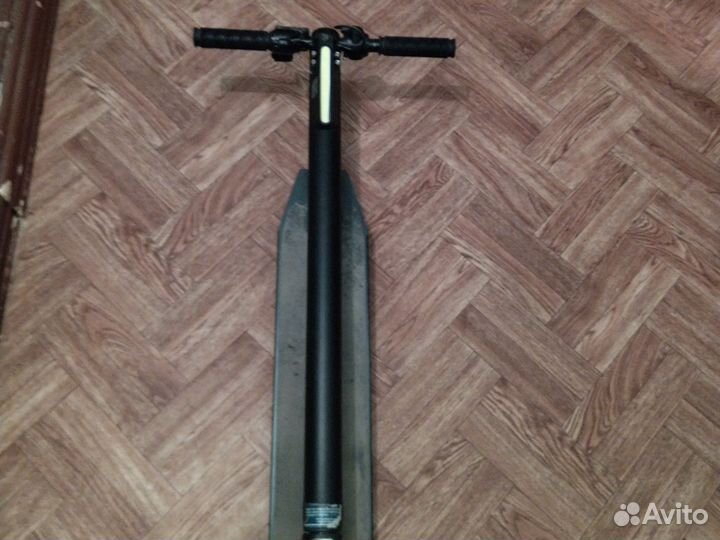 Электросамокат бу не рабочий (торг)