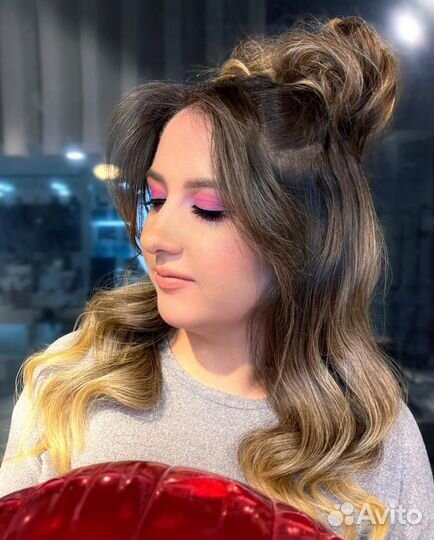 Макияж и прическа