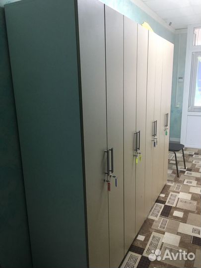 Шкаф 4 х створчатый