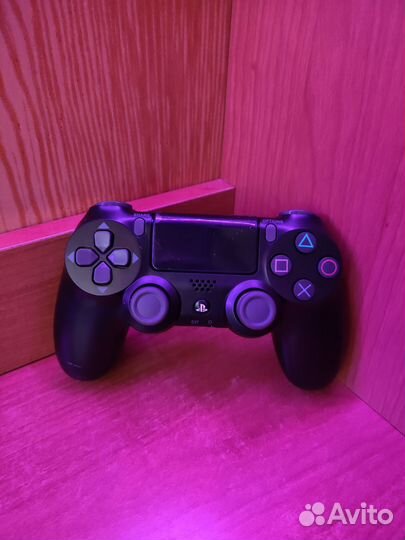 Геймпад Dualshock 4 PS4