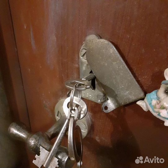 Сейф стальной