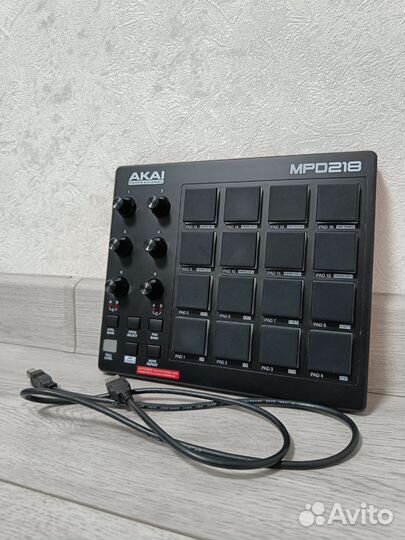 Akai mpd 218