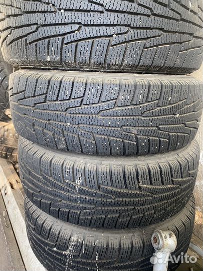Новый комплект зимних колес р14