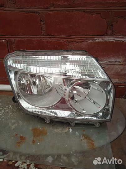 Фара на renault duster