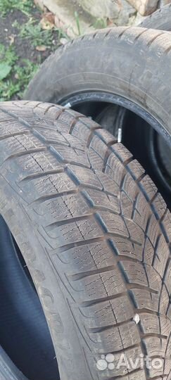 Goodyear UltraGrip Ice 225/60 R17
