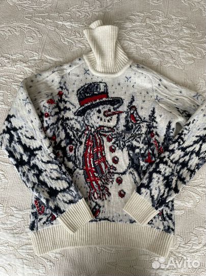 Свитер шерстяной женский с горлом