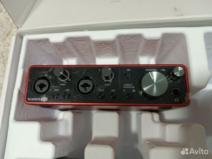 Focusrite scarlett 2i2 3rd Комплект звукозаписи