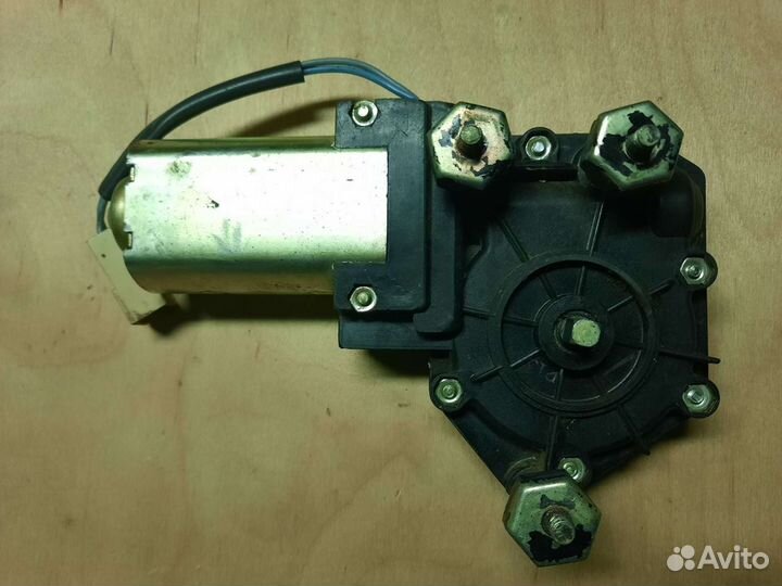 Мотор стеклоподъёмника ваз