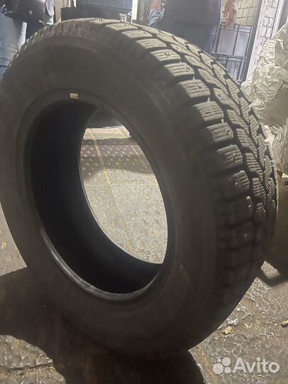 Goodyear Altimax Nordic 215/55 R17