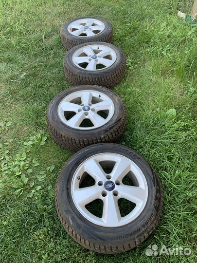 Зимние колеса в сборе R16 Ford