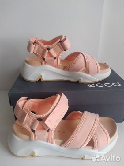 37,38р.Новые сандалии ecco chunky sandal