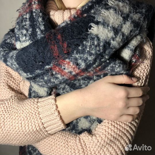 Шарфы и палантины