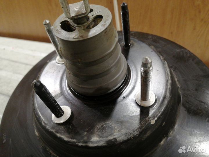 Вакуумный усилитель Ford Focus 3 седан 1.6 iqdb