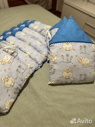 Бортики в кроватку